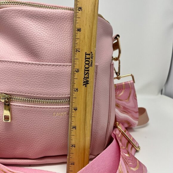 Fawn Design Diaper bag in Vegan blush pink backpack or a messenger bag - Picture 15 of 16
